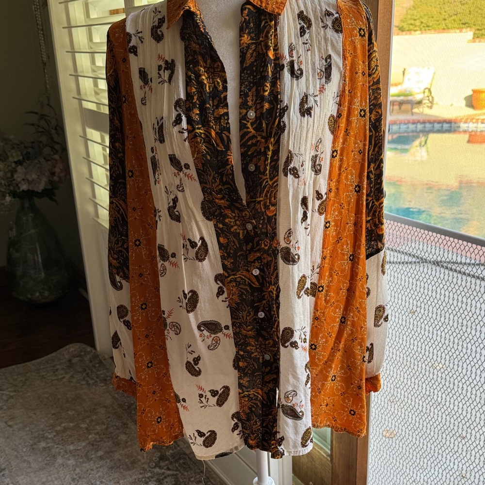 Jane and Delancey Multicolor Button Down Shirt